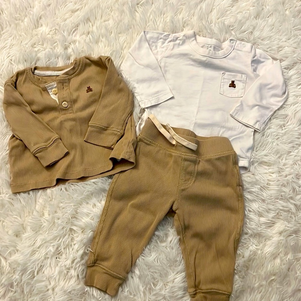 Gap THREE Piece Set - Tan Thermal Top and Bottoms PLUS Ivory Long Sleeve Onesie